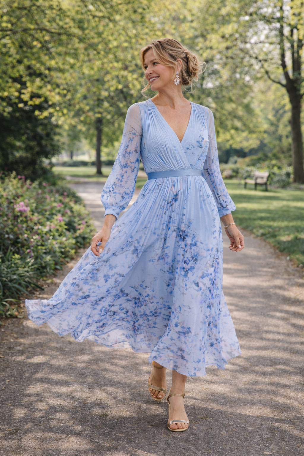 Norvée | V-Neck Midi Dress