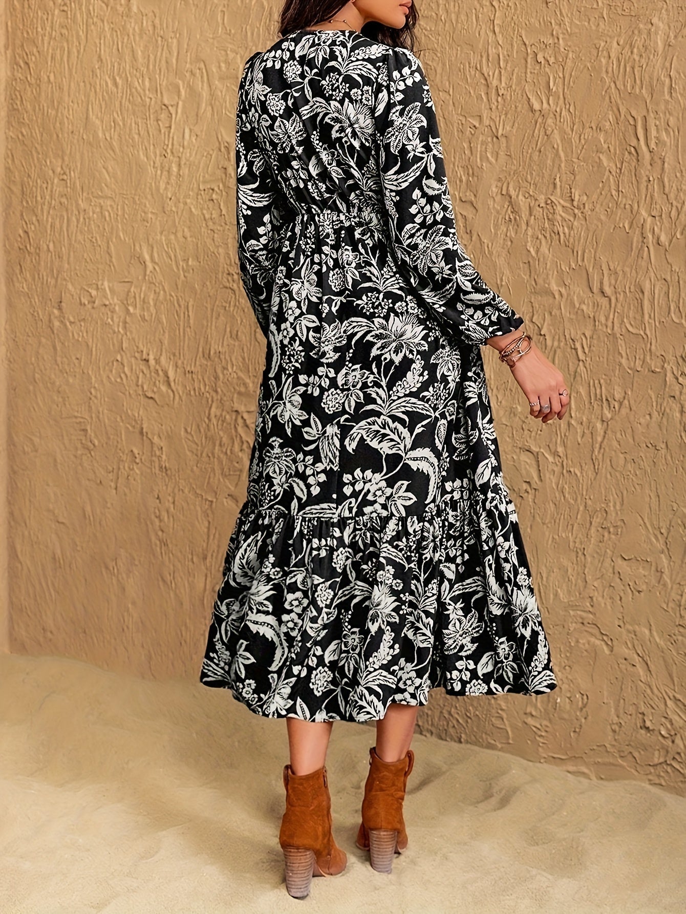 Zarelle | Delicate Midi Dress