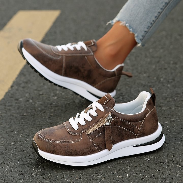 Zelira | Light Step Trainers