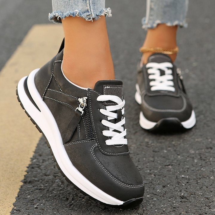 Zelira | Light Step Trainers